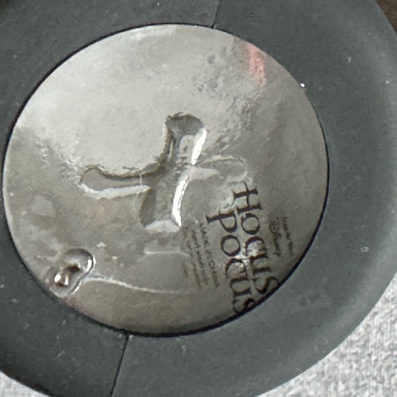 Hocus Pocus Glass Water Bottle with removable silicone Binx sleeve - Picture 5 of 5